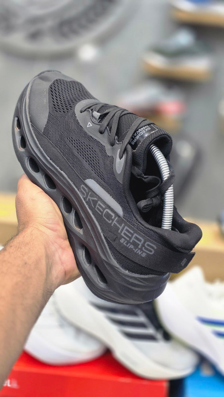 کتونی اسکیچرز اسلیپ/Skechers Slip Ins/سایز۴۰ الی ۴۵/ ساخت ویتنام/ضمانت کالا/فروش تک و عمده