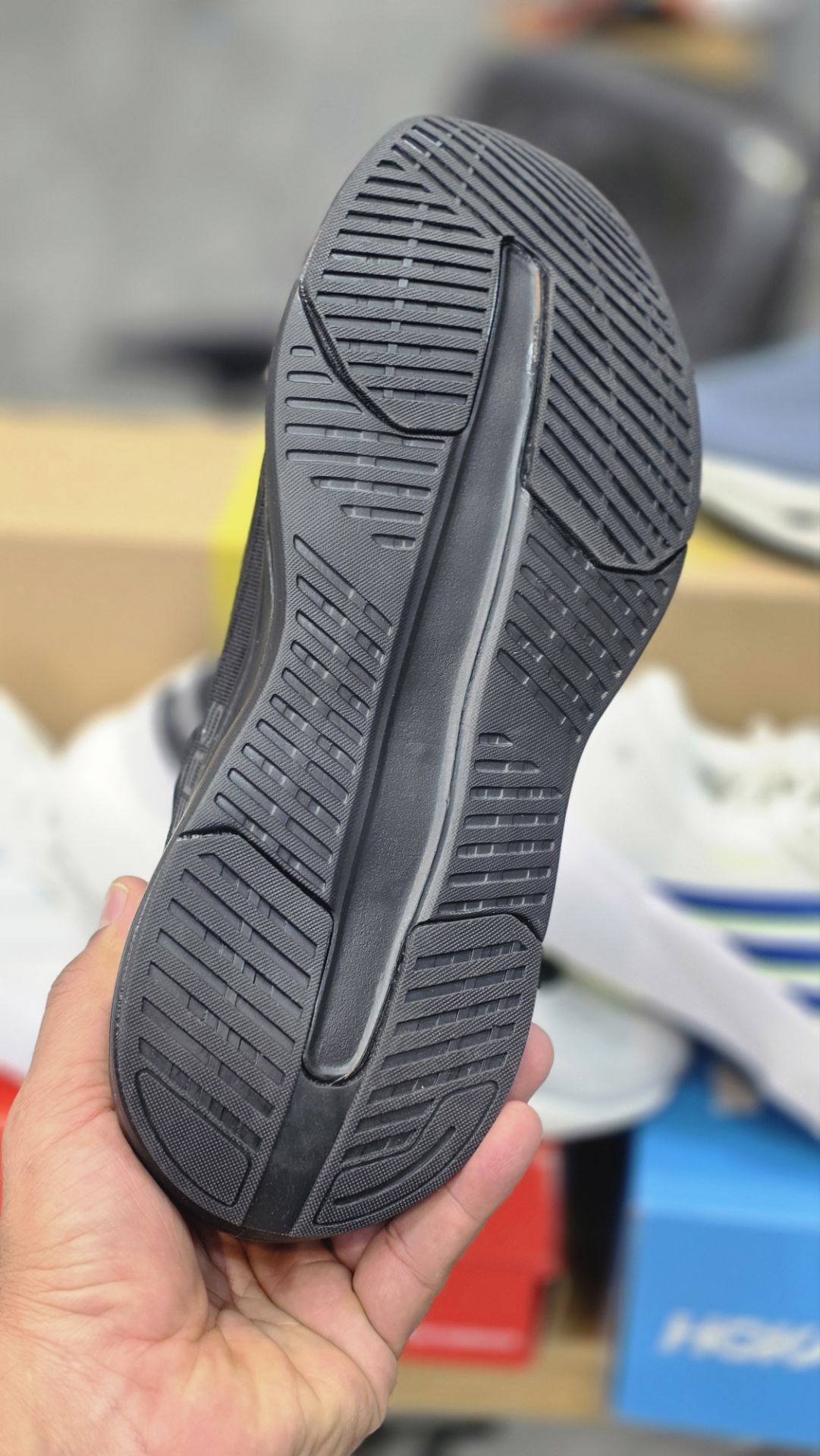 کتونی اسکیچرز اسلیپ/Skechers Slip Ins/سایز۴۰ الی ۴۵/ ساخت ویتنام/ضمانت کالا/فروش تک و عمده