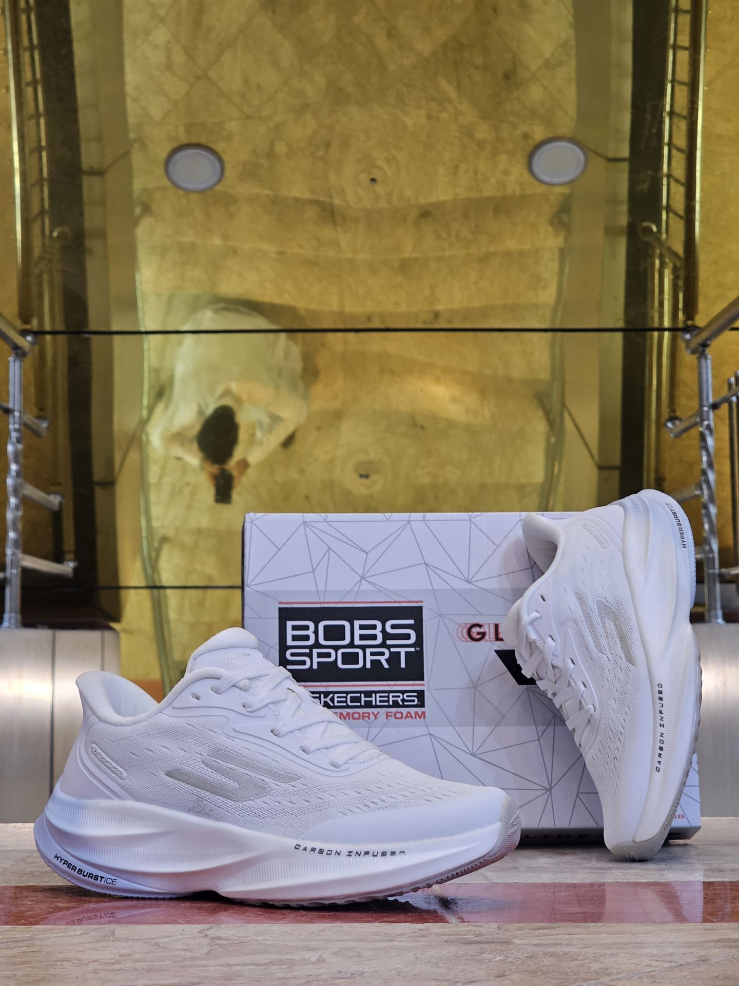 کتونی مسترکوالیتی اسکیچرز هایپربرست کربن/Skechers Hyperburst Carbon/ساخت ویتنام/سایزبندی 37 الی 4۰/ضمانت کالا/فروش به صورت تک و عمده