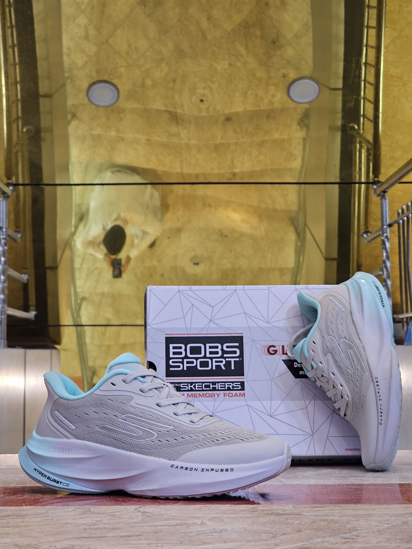 کتونی مسترکوالیتی اسکیچرز هایپربرست کربن/Skechers Hyperburst Carbon/ساخت ویتنام/سایزبندی 37 الی 4۰/ضمانت کالا/فروش به صورت تک و عمده
