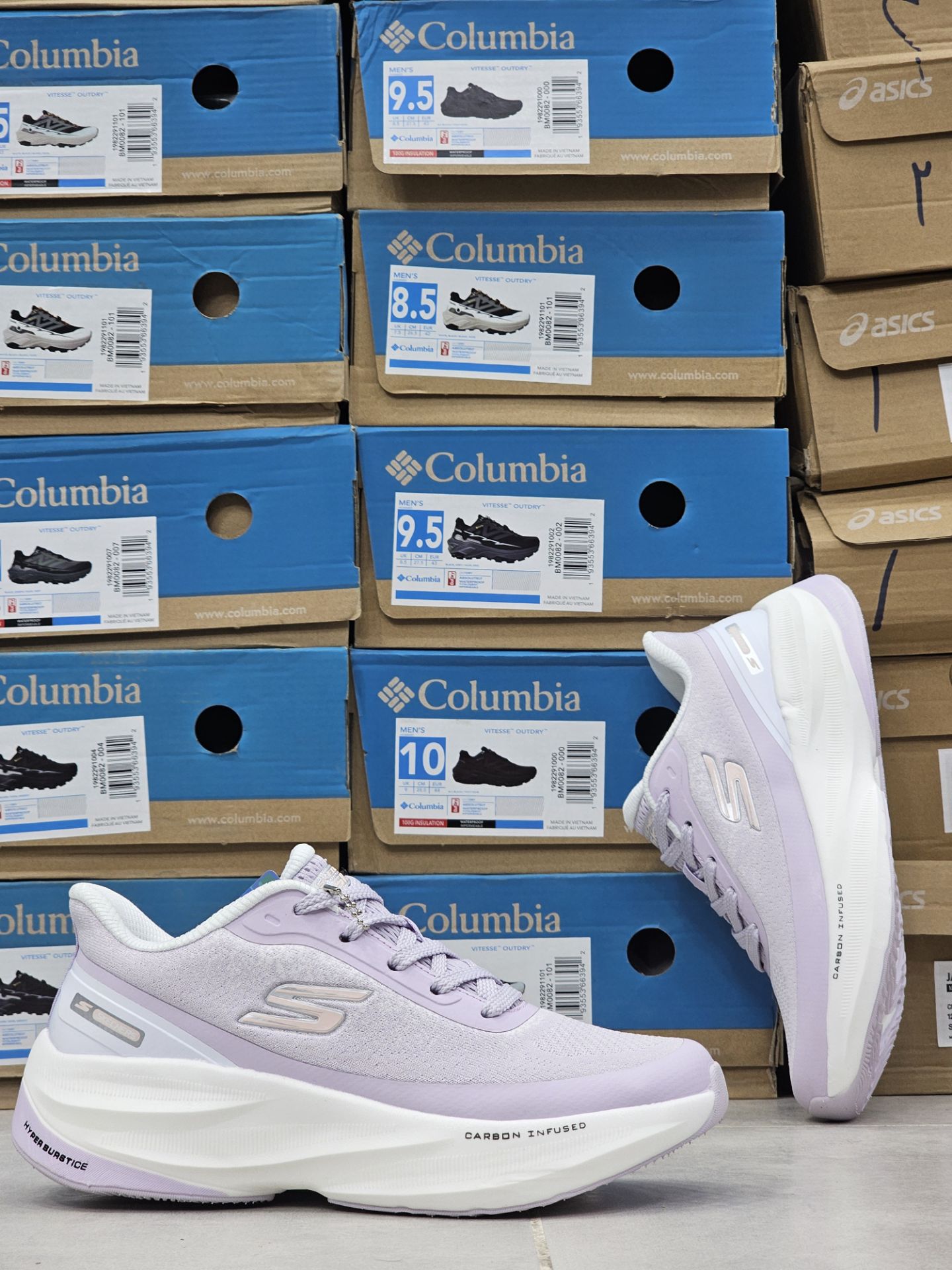 کتونی مسترکوالیتی اسکیچرز هایپربرست کربن/Skechers Hyperburst Carbon/ساخت ویتنام/سایزبندی 37 الی 4۰/ضمانت کالا/فروش به صورت تک و عمده