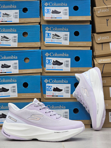 کتونی مسترکوالیتی اسکیچرز هایپربرست کربن/Skechers Hyperburst Carbon/ساخت ویتنام/سایزبندی 37 الی 4۰/ضمانت کالا/فروش به صورت تک و عمده