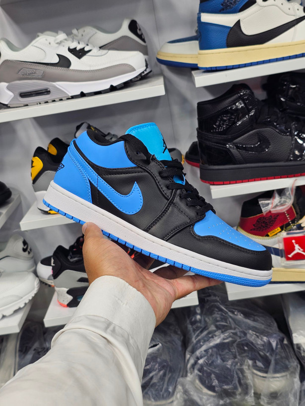 کتونی نایک ایر جردن 1 ساق کوتاه مسترکوالیتی/سایز ۴۰ الی ۴۵/ساخت ویتنام/Nike Air Jordan ۱/ضمانت کالا/فروش تک و عمده