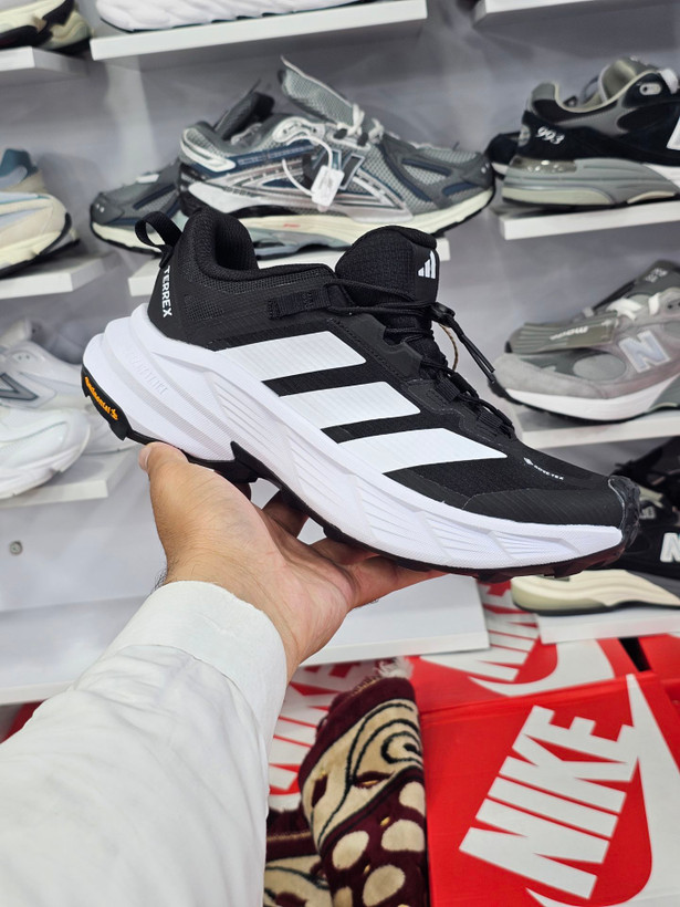 کتونی طبیعتگردی آدیداس ترکس گورتکس مسترکوالیتی/سایز ۴۰ الی ۴۵/ساخت ویتنام/Adidas Terrex GORE-TEX Hiking Shoes/ضمانت کالا/فروش تک و عمده