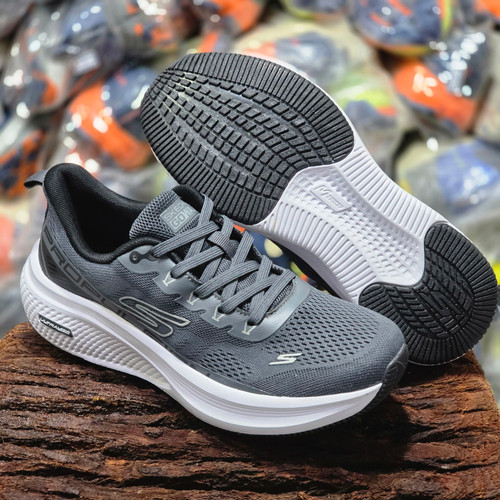 کتونی پیادهروی اسکیچرز گو واک اولترا/Skechers Go Walk Ultra shoes/ساخت ویتنام/سایز ۴۳/ضمانت اصالت کالا