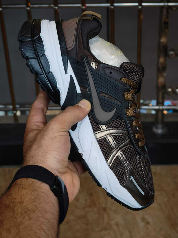 کتونی نایک وی تو کی/سایز ۳۷ الی ۴۵/ساخت ویتنام/Nike V2k Run/ضمانت کالا/فروش تک و عمده