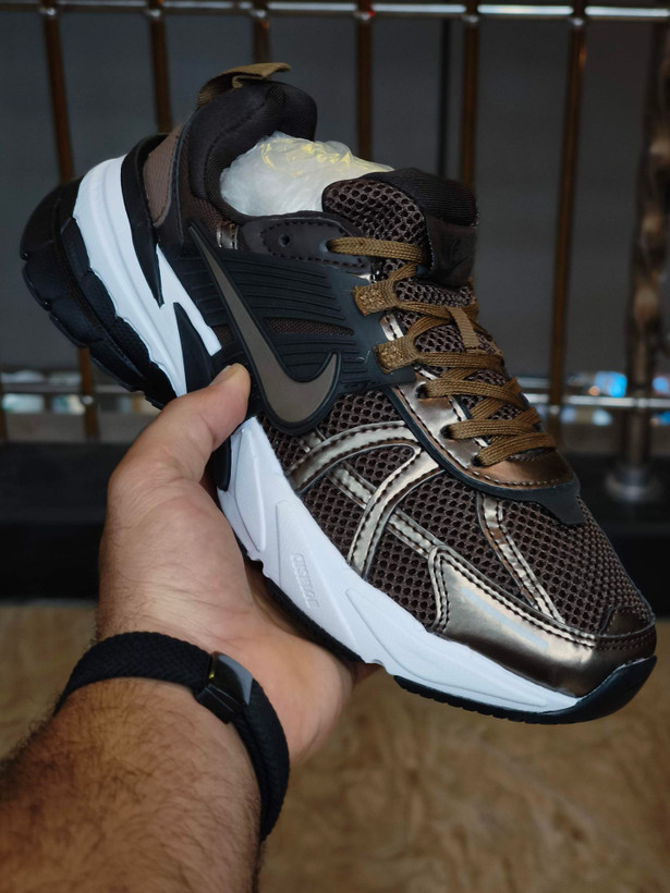 کتونی نایک وی تو کی/سایز ۳۷ الی ۴۵/ساخت ویتنام/Nike V2k Run/ضمانت کالا/فروش تک و عمده