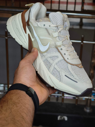 کتونی نایک وی تو کی/سایز ۳۷ الی ۴۵/ساخت ویتنام/Nike V2k Run/ضمانت کالا/فروش تک و عمده