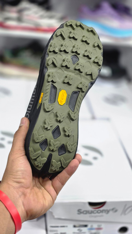 کتونی طبیعتگردی کلمبیا با زیره ویبرام/سایز ۴۰ الی ۴۵/ساخت ویتنام/ Columbia OutDry Vibram/ضمانت کالا/فروش تک و عمده