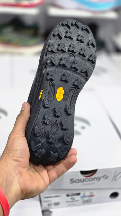 کتونی طبیعتگردی کلمبیا با زیره ویبرام/سایز ۴۰ الی ۴۵/ساخت ویتنام/ Columbia OutDry Vibram/ضمانت کالا/فروش تک و عمده