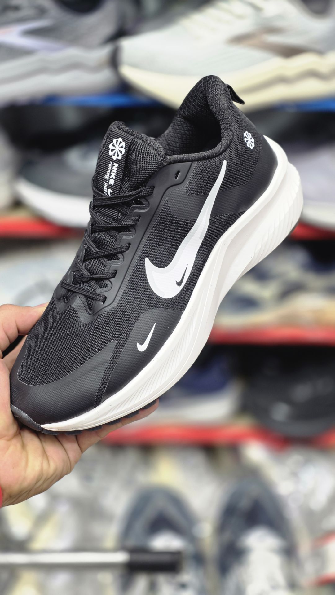 کتونی رانینگ نایک ایر زوم مسترکوالیتی/سایز ۳۸ الی ۴۵/ساخت ویتنام/Nike Air Zoom/ضمانت کالا/فروش تک و عمده