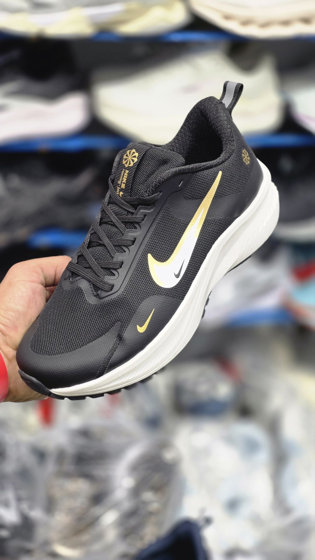 کتونی رانینگ نایک ایر زوم مسترکوالیتی/سایز ۳۸ الی ۴۵/ساخت ویتنام/Nike Air Zoom/ضمانت کالا/فروش تک و عمده