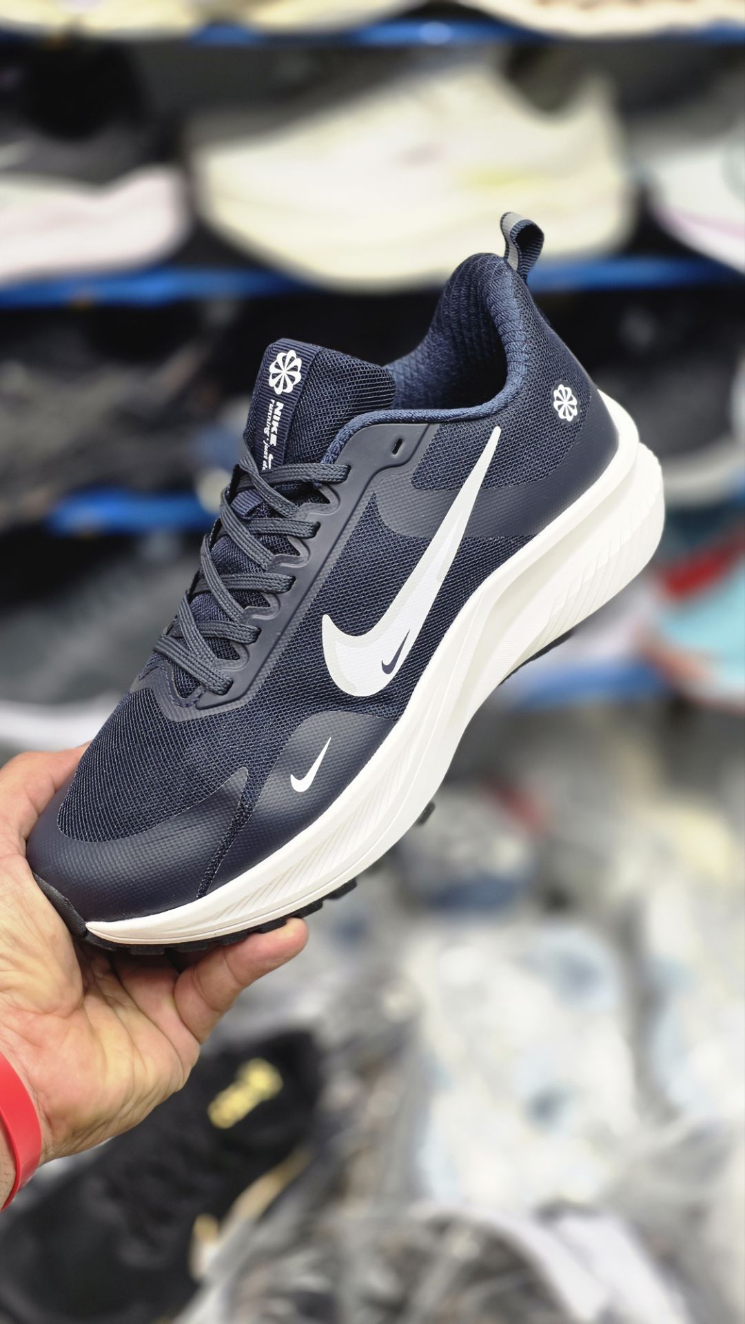 کتونی رانینگ نایک ایر زوم مسترکوالیتی/سایز ۳۸ الی ۴۵/ساخت ویتنام/Nike Air Zoom/ضمانت کالا/فروش تک و عمده