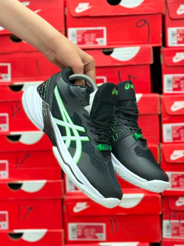 کتونی والیبال اسیکس اسکای الیت FF 2 مسترکوالیتی/سایز ۴۰ الی ۴۵/ساخت ویتنام/ASICS Sky Elite FF 2/ضمانت کالا/فروش تک و عمده