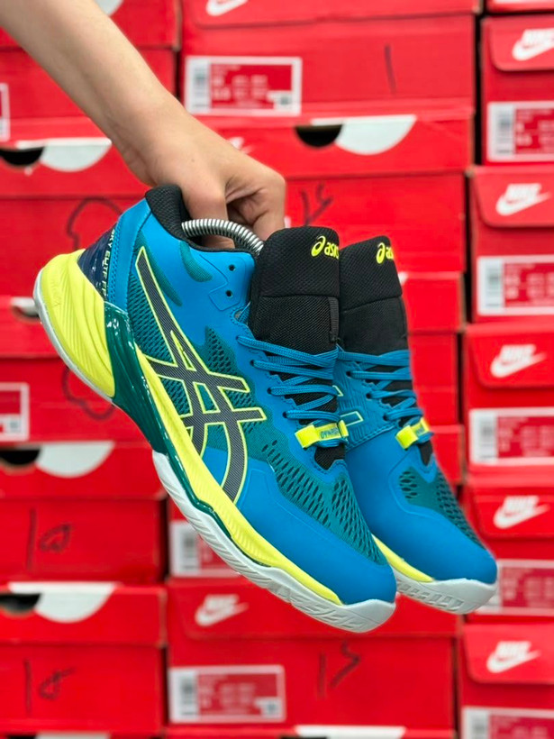 کتونی والیبال اسیکس اسکای الیت FF 2 مسترکوالیتی/سایز ۴۰ الی ۴۵/ساخت ویتنام/ASICS Sky Elite FF 2/ضمانت کالا/فروش تک و عمده