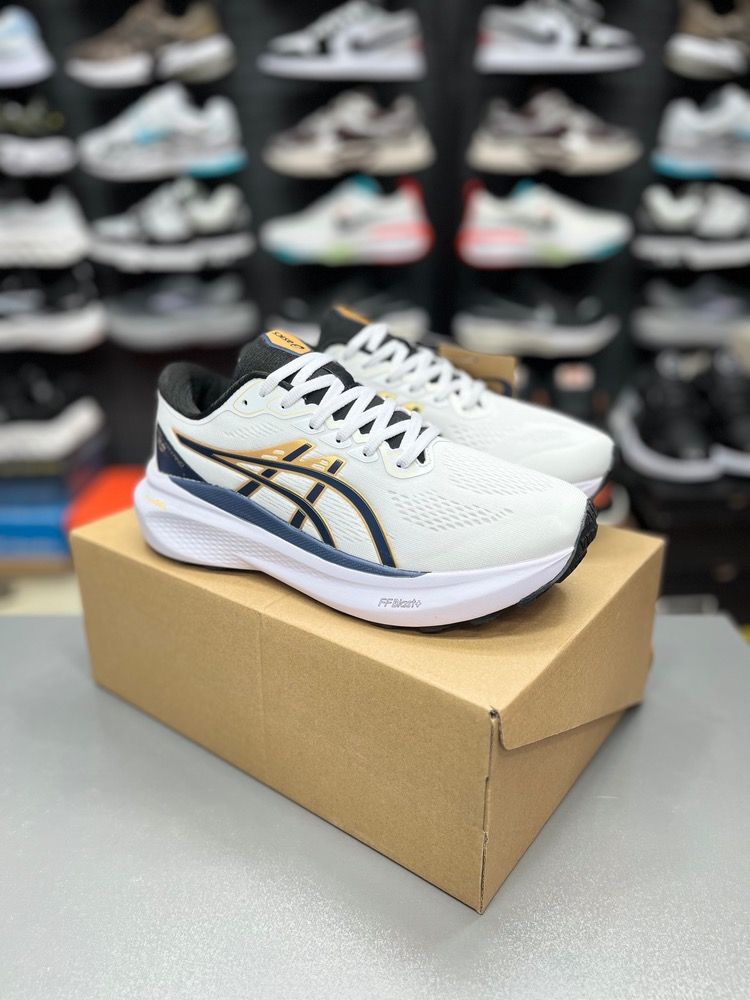 کتونی رانینگ و پیاده‌روی اسیکس کایانو 30 مسترکوالیتی/سایز 38 الی 45/ساخت ویتنام/Asics gel kayano 30/ضمانت کالا/فروش تک و عمده