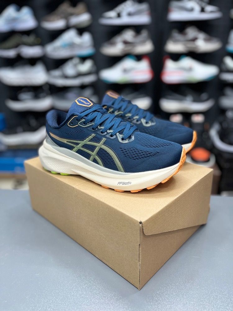 کتونی رانینگ و پیادهروی اسیکس کایانو 30 مسترکوالیتی/سایز 38 الی 45/ساخت ویتنام/Asics gel kayano 30/ضمانت کالا/فروش تک و عمده