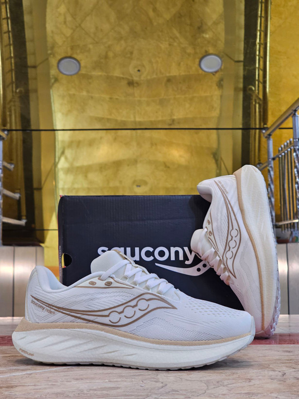 کتونی رانینگ و پیاده روی ساکونی راید ۱۸ مسترکوالیتی /سایز 40 الی 45 /ساخت ویتنام /Saucony Ride 18/ضمانت کیفیت کالا / فروش تک و عمده