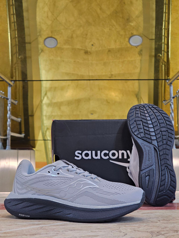 کتونی رانینگ و پیاده روی ساکونی راید ۱۸ مسترکوالیتی /سایز 40 الی 45 /ساخت ویتنام /Saucony Ride 18/ضمانت کیفیت کالا / فروش تک و عمده