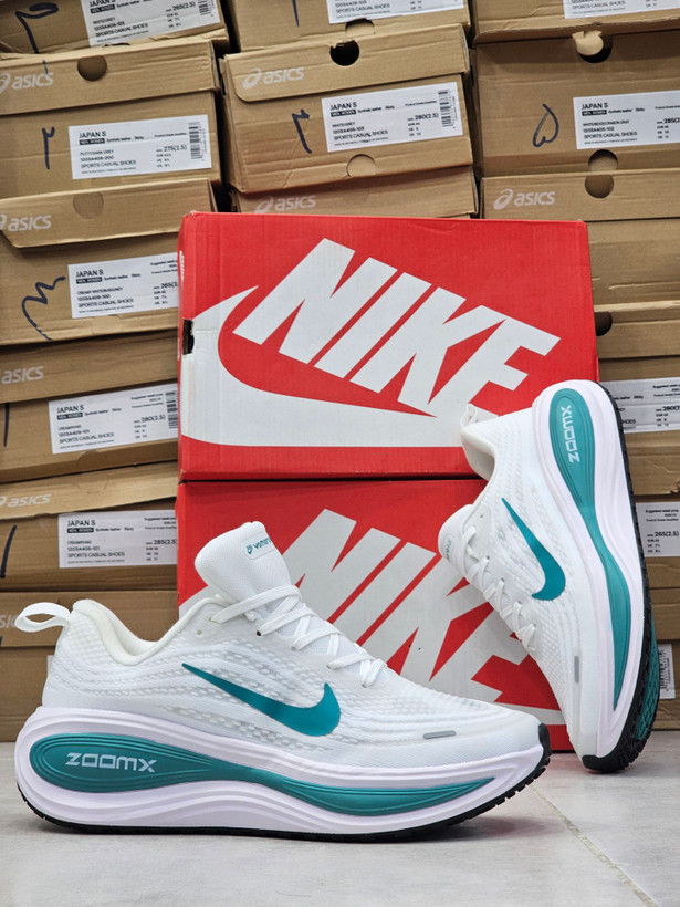 کتونی رانینگ نایک ایر زوم وومرو پلاس مسترکوالیتی /سایز 38 الی 45 /ساخت ویتنام/Nike Air Zoom Vomero Plus /ضمانت کالا /فروش تک و عمده