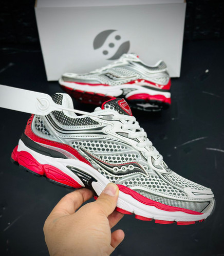 کتونی ساکونی 9 saucony omni / ساخت کشور ویتنام / سایز ۴۰ تا ۴۵ / فروش بصورت تک و عمده / Saucony omni 9 vietnam