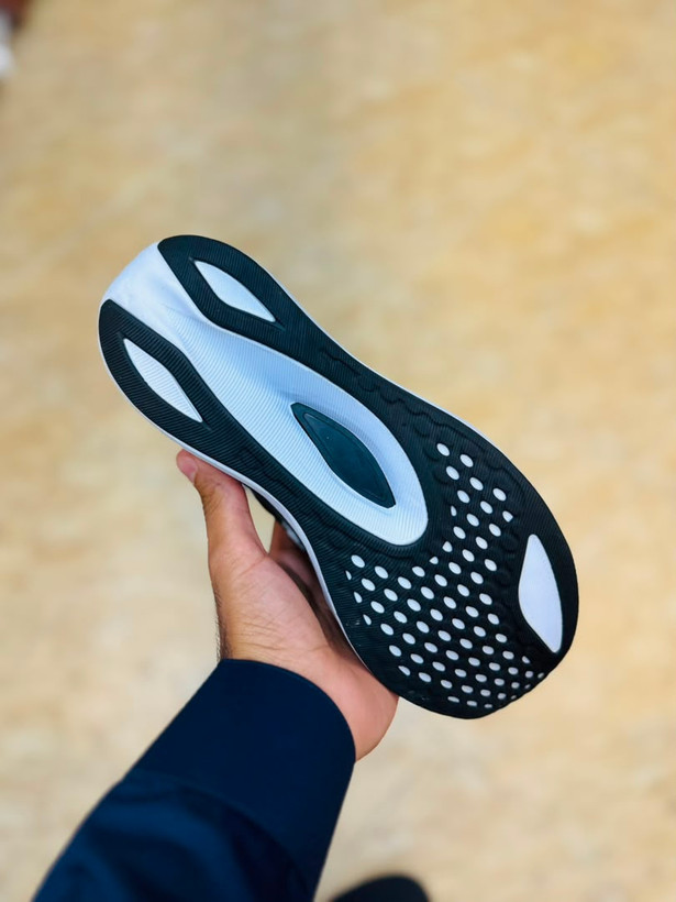 کتونی رانینگ اسیکس مجیک اسپید مسترکوالیتی /سایز ۴۰ الی ۴۵ /ساخت ویتنام /ASICS MAGIC SPEED /ضمانت کالا/فروش تک و عمده