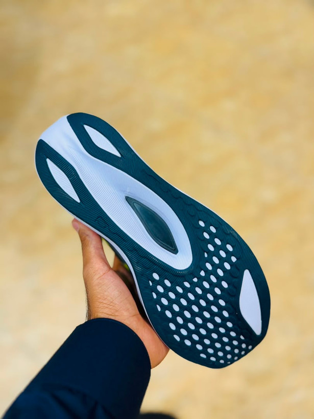 کتونی رانینگ اسیکس مجیک اسپید مسترکوالیتی /سایز ۴۰ الی ۴۵ /ساخت ویتنام /ASICS MAGIC SPEED /ضمانت کالا/فروش تک و عمده