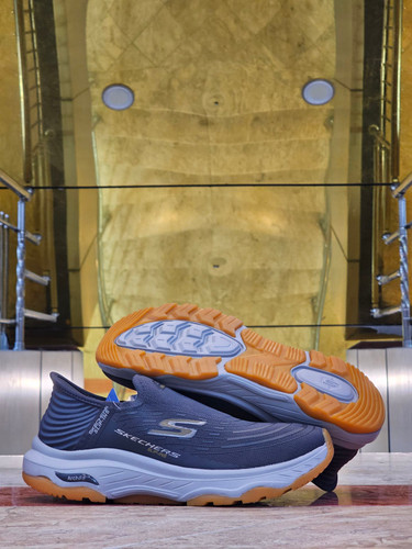 کتونی طبی اسکیچرز بدون بند/Skechers Slip Ins/سایز۴۰ الی ۴۵/ ساخت ویتنام/ضمانت کالا/فروش تک و عمده
