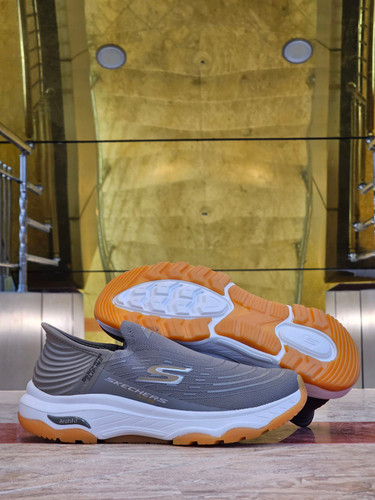 کتونی طبی اسکیچرز بدون بند/Skechers Slip Ins/سایز۴۰ الی ۴۵/ ساخت ویتنام/ضمانت کالا/فروش تک و عمده