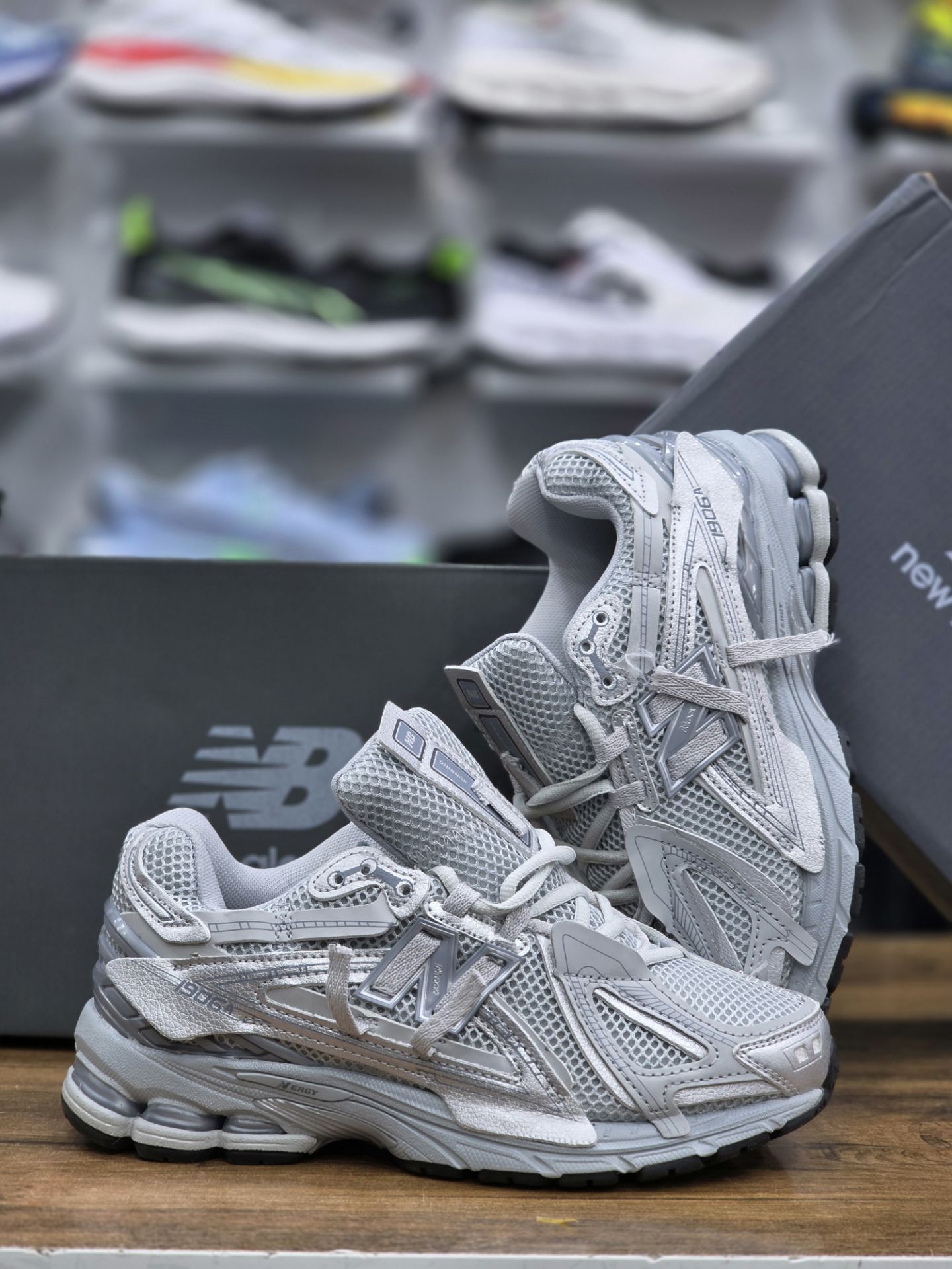 کتونی نیوبالانس ۱۹۰۶/Newbalance 1906/سایز38 الی ۴۵/ ساخت ویتنام/ضمانت کالا/فروش تک و عمده