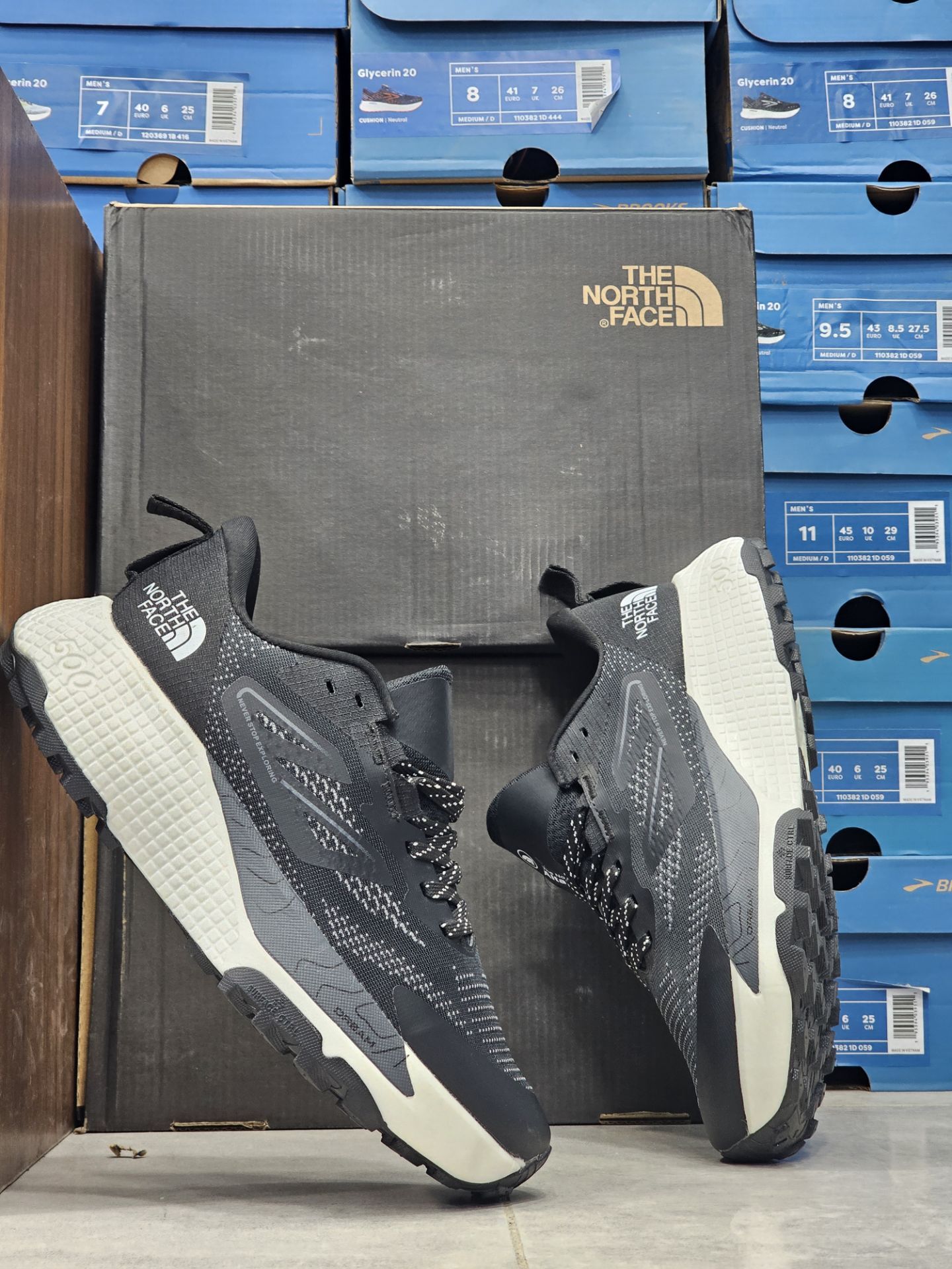 کتونی نورث فیس آلتامسا ۵۰۰ /سایز ۴۰ الی ۴۵ /ساخت ویتنام/North Face Altamesa 500 /ضمانت کالا /فروش تک و عمده
