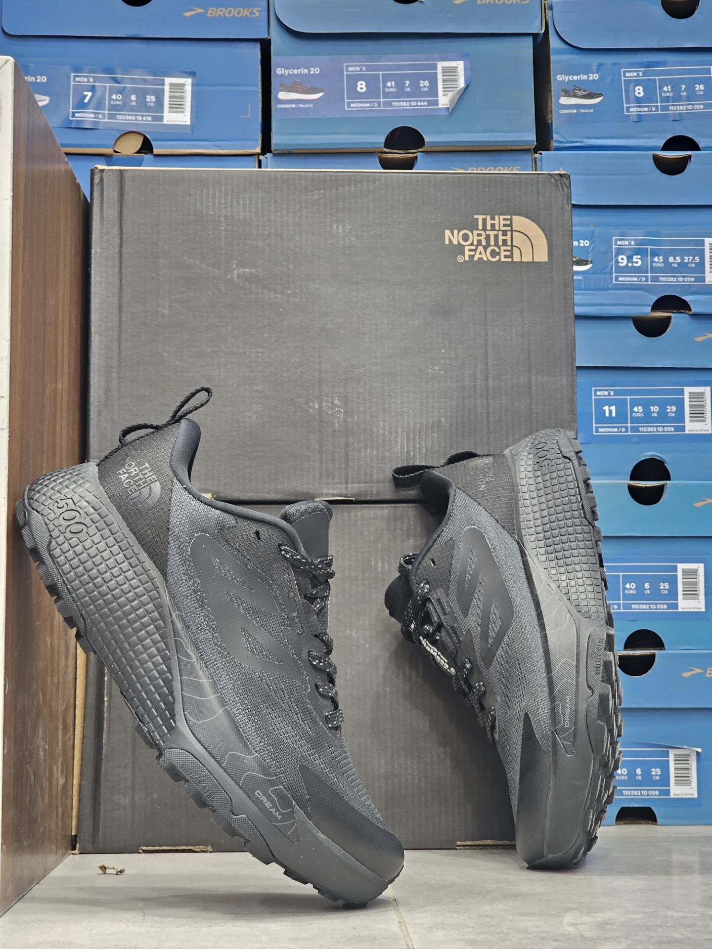 کتونی نورث فیس آلتامسا ۵۰۰ /سایز ۴۰ الی ۴۵ /ساخت ویتنام/North Face Altamesa 500 /ضمانت کالا /فروش تک و عمده