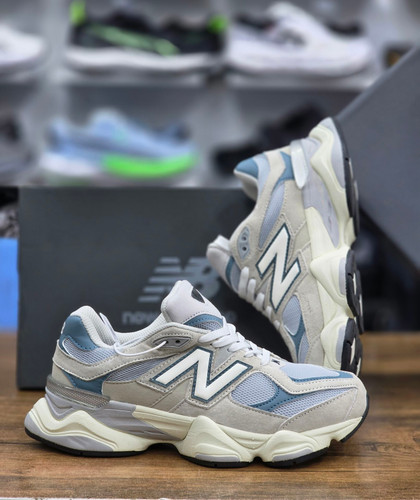 کتونی مسترکوالیتی نیوبالانس ۹۰۶۰/ساخت ویتنام/سایز 40 الی 45/ Newbalance 9060/ضمانت اصالت کالا/فروش به صورت تک و عمده