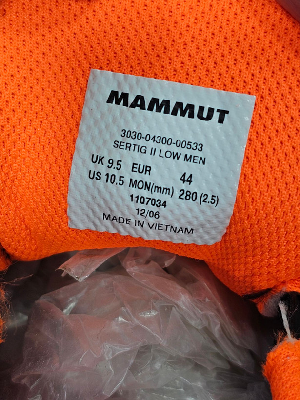 کتونی طبیعتگردی ماموت سرتیگ IIمسترکوالیتی /سایز ۴۰ الی ۴۵ /ساخت ویتنام /Mammut SertigII /ضمانت کالا /فروش تک و عمده