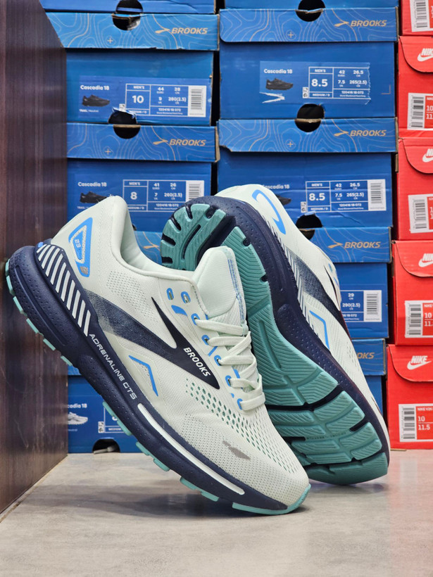 کتونی رانینگ بروکس آدرنالین GTS مسترکوالیتی/سایز 40 الی 45/ساخت ویتنام/Brooks Adrenaline GTS/ضمانت کالا/فروش تک و عمده
