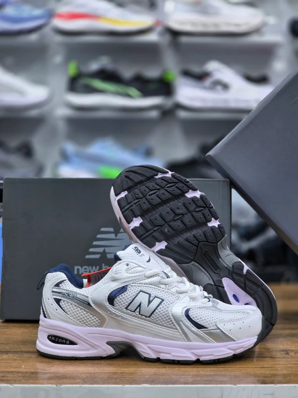 کتونی مسترکوالیتی نیوبالانس ۵۳۰/سایز ۳۷ الی ۴۵/New Balance 530/ساخت ویتنام/فروش عمده و تک