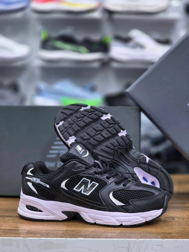 کتونی مسترکوالیتی نیوبالانس ۵۳۰/سایز ۳۷ الی ۴۵/New Balance 530/ساخت ویتنام/فروش عمده و تک