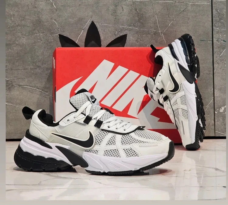 کتونی نایک وی تو کی/سایز ۳۷ الی ۴۵/ساخت ویتنام/Nike V2k Run/ضمانت کالا/فروش تک و عمده