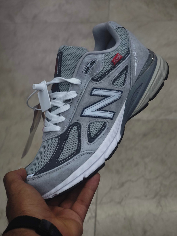 کتونی مسترکوالیتی نیوبالانس 990/سایز 40 الی 45/ساخت ویتنام/New Balance 990/ضمانت اصالت کالا
