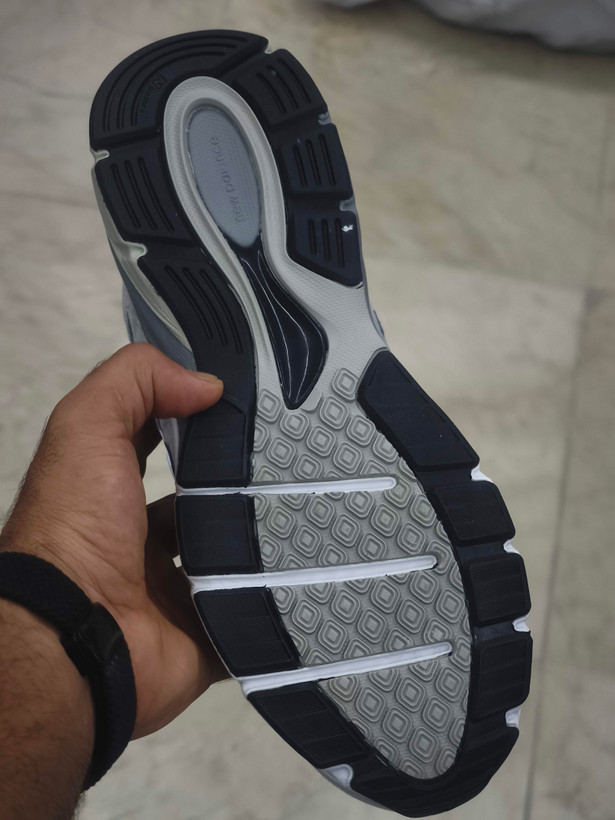کتونی مسترکوالیتی نیوبالانس 990/سایز 40 الی 45/ساخت ویتنام/New Balance 990/ضمانت اصالت کالا