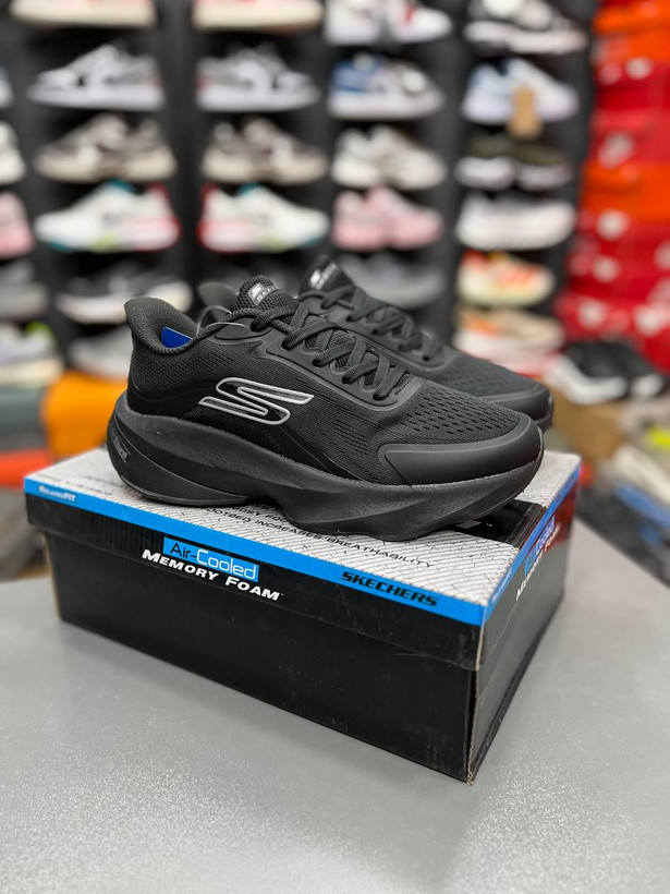 کتونی اسکیچرز هایپربرست کربن مسترکوالیتی /سایز 40 الی 45 /ساخت ویتنام /Skechers Hyperburst Carbon /ضمانت کالا /فروش به صورت تک و عمده