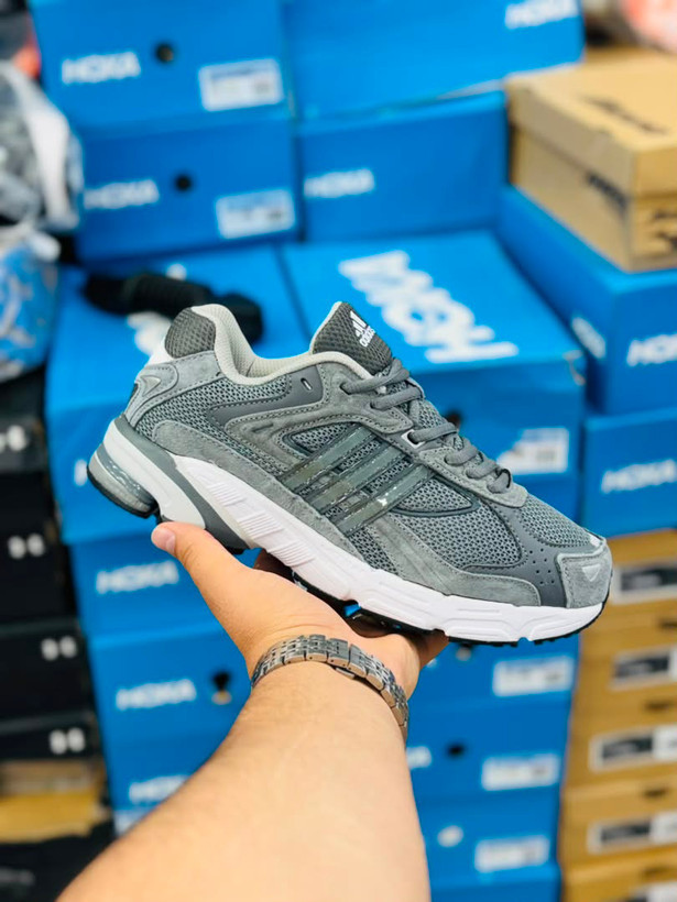 کتونی آدیداس فارماتون مسترکوالیتی /سایز ۴۰ الی ۴۵ /ساخت ویتنام /Adidas Pharmaton /ضمانت کالا /فروش تک و عمده