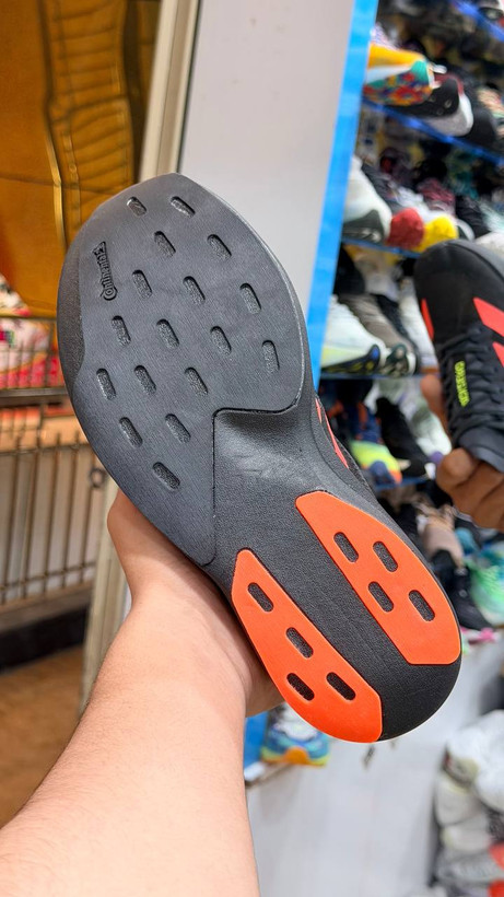 کتونی آدیداس آدی زیرو پرو 4 مسترکوالیتی/سایز ۴۰ الی ۴۵/ساخت ویتنام/Adidas Adizero Pro 4/ضمانت کالا/فروش تک و عمده