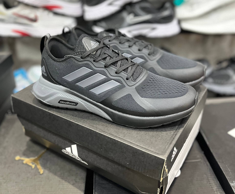 کتونی آدیداس کلودفوم مسترکوالیتی سایز ۴۰ الی 45 ساخت ویتنام | Adidas Cloudfoam Vietnam