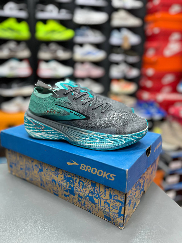 کتونی رانینگ بروکس هایپریون الیت 4 مسترکوالیتی/سایز 39 الی 45/ساخت ویتنام/Brooks Hyperion Elite 4/ضمانت کالا/فروش تک و عمده
