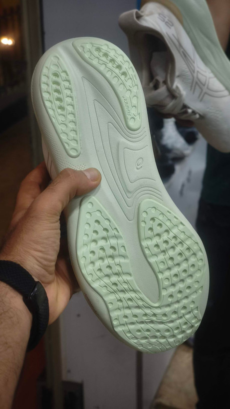کتونی اسیکس ژل نیمباس ۲۵ مسترکوالیتی /سایز 40 الی 45 /ساخت ویتنام /ASICS Gel Nimbus 25 /ضمانت کالا /فروش تک و عمده