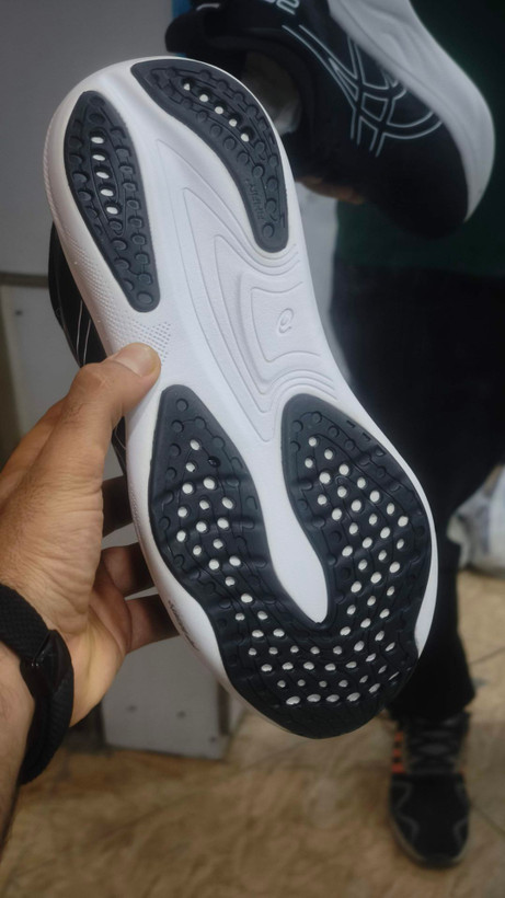 کتونی اسیکس ژل نیمباس ۲۵ مسترکوالیتی /سایز 40 الی 45 /ساخت ویتنام /ASICS Gel Nimbus 25 /ضمانت کالا /فروش تک و عمده