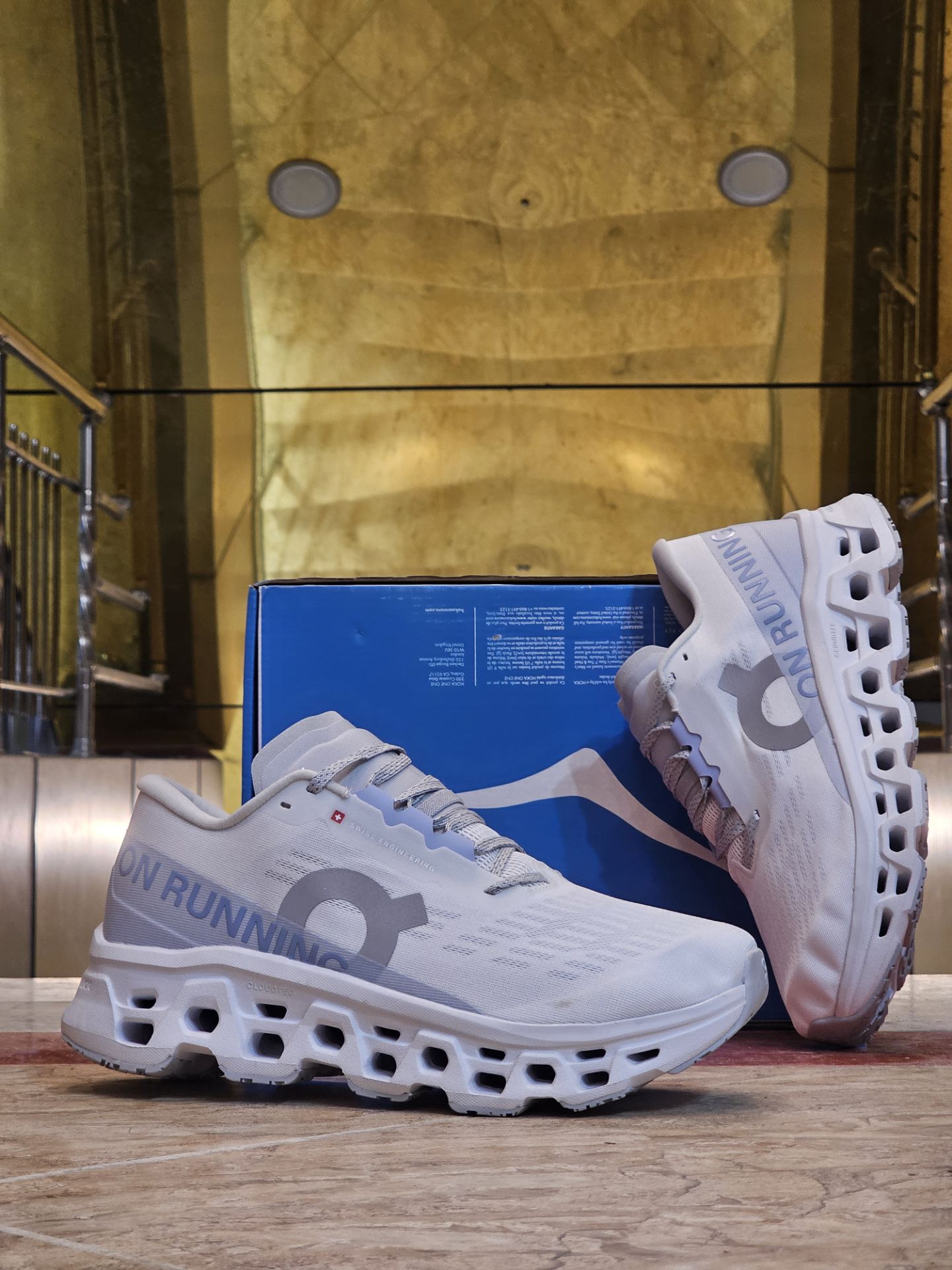 کتونی آن رانینگ کلود مانستر 3 مسترکوالیتی/سایز 40 الی 45/ساخت ویتنام/On Running Cloudmonster 3/ضمانت کالا/فروش تک و عمده