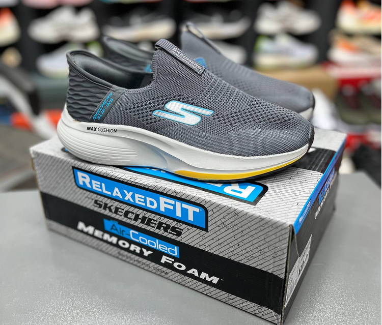 کتونی طبی اسکیچرز بدون بند/Skechers Slip Ins/سایز۴۰ الی ۴۵/ ساخت ویتنام/ضمانت کالا/فروش تک و عمده