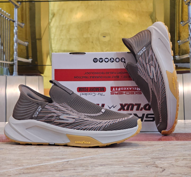 کتونی طبی اسکیچرز بدون بند/Skechers Slip Ins/سایز۴۰ الی ۴۵/ ساخت ویتنام/ضمانت کالا/فروش تک و عمده